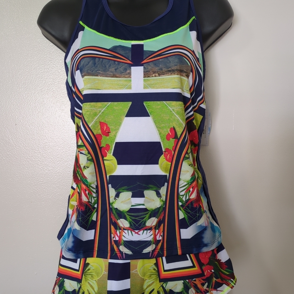 Lucky In Love Floral Tennis/Pickle Set M Top, L Bottom . Skirt length is 12 in.